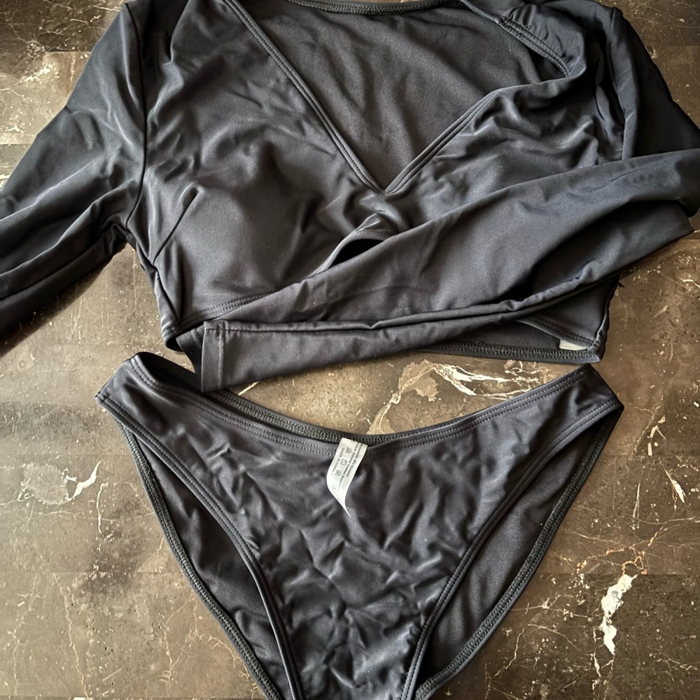 Chic Black Swimwear Set